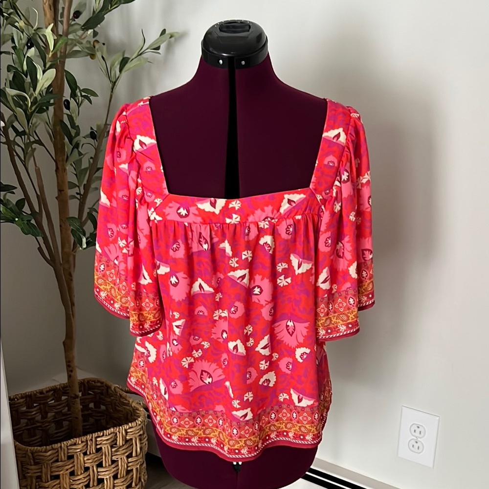 NWOT Flying Tomato Size Small Floral Red Orange Pink Women's Top